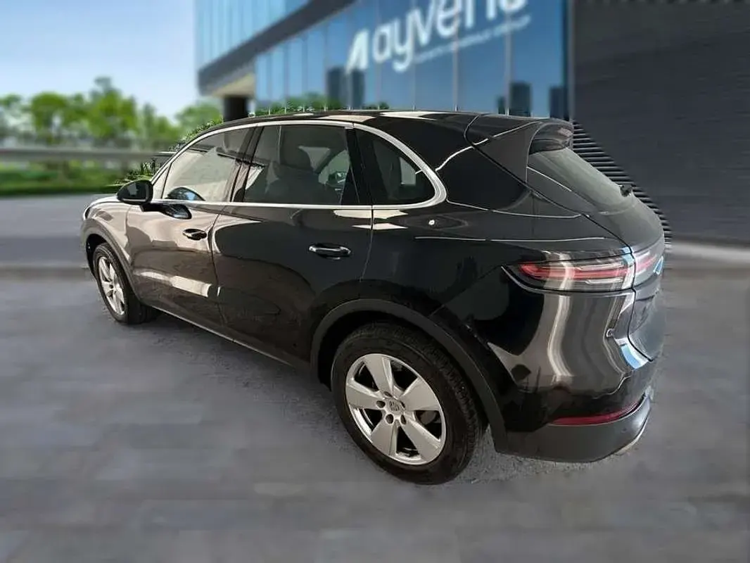 Usado Porsche Cayenne 340 CV (250 kW) 2023 Negro SUV