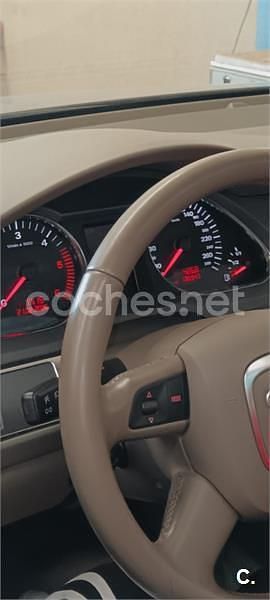 Usado Audi A6 225 CV (165 kW) 2004 Gris / plata Berlina