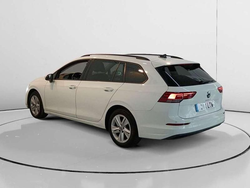 Usado VW Golf VIII Life 117 CV (86 kW) 2021 Blanco Utilitario