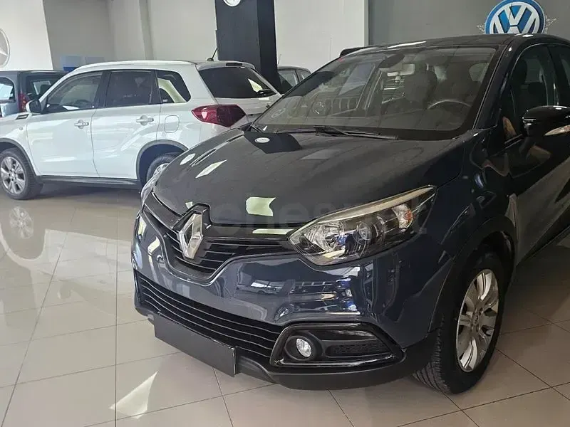 Begagnad Renault Captur 90 HK (66 kW) 2015 Blå SUV
