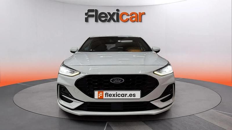 Usado Ford Focus ST-Line 125 CV (91 kW) 2023 Blanco Berlina
