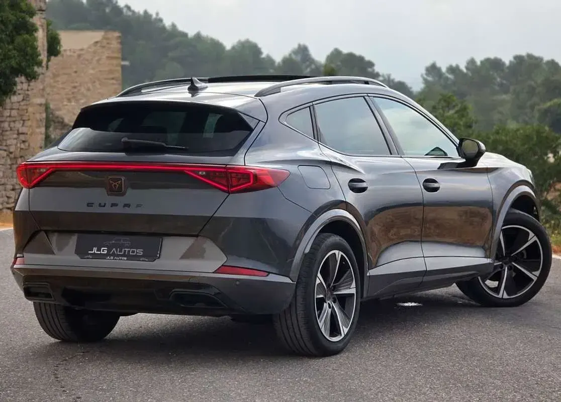 Usado Cupra Formentor 204 CV (150 kW) 2022 Gris SUV
