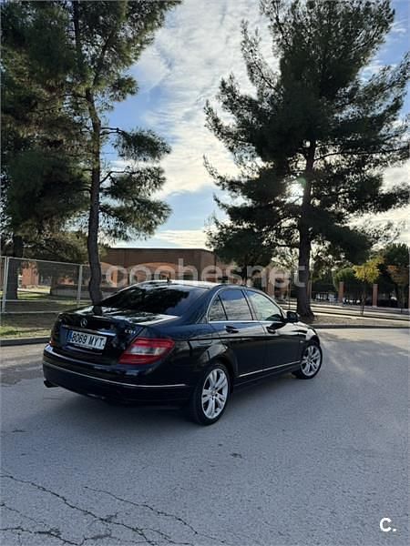 Usado Mercedes C220 Avantgarde 170 CV (125 kW) 2009 Negro Berlina