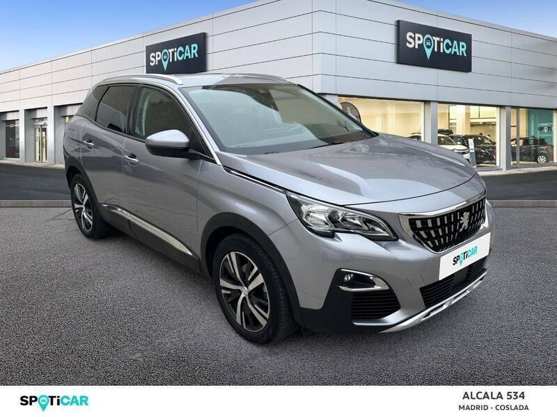 Usado Peugeot 3008 Allure 131 CV (96 kW) 2019 Gris SUV