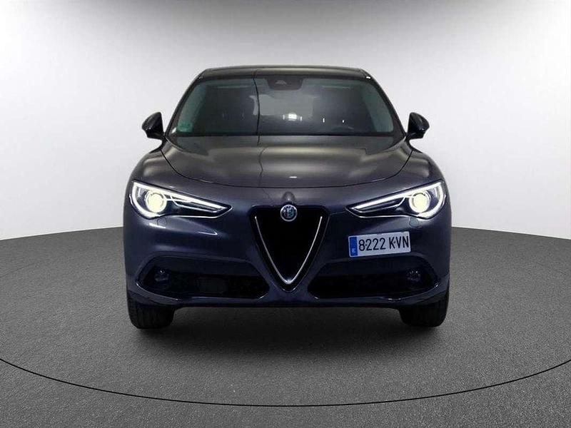 Usado Alfa Romeo Stelvio Executive 190 CV (139 kW) 2019 Gris SUV