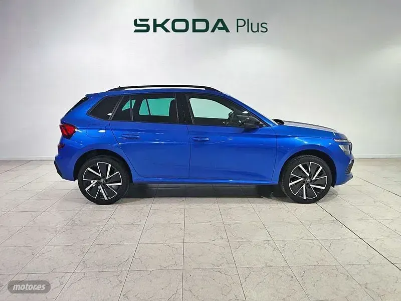 Usado Skoda Kamiq Sport 116 CV (85 kW) 2025 Azul SUV