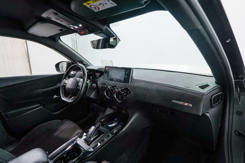 Gris Usado 2019 DS Automobiles DS3 Crossback Performance SUV | 12.690 € (Super precio) - Imagen 1/3