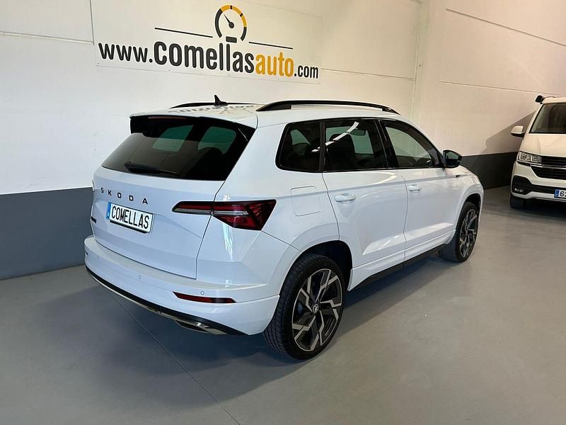 Usado Skoda Karoq SportLine 150 CV (110 kW) 2024 Blanco SUV