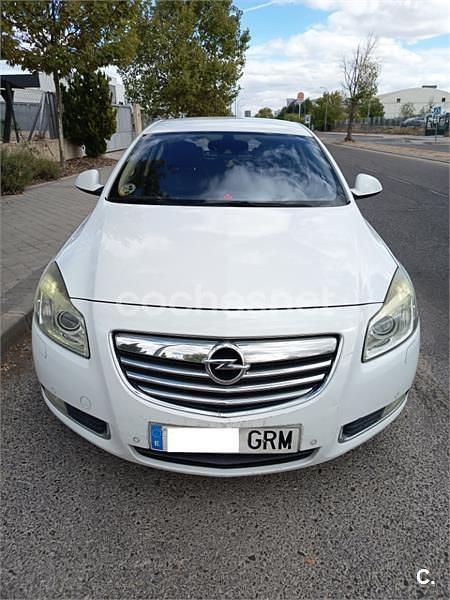 Usado Opel Insignia Sport 160 CV (117 kW) 2009 Blanco Berlina