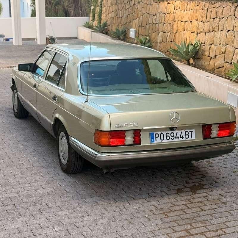 Usado Mercedes 280 SE 185 CV (136 kW) 1982 Verde Berlina