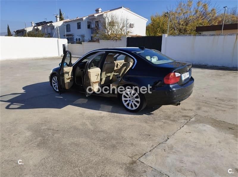 Usado BMW 325 218 CV (160 kW) 2007 Negro Berlina