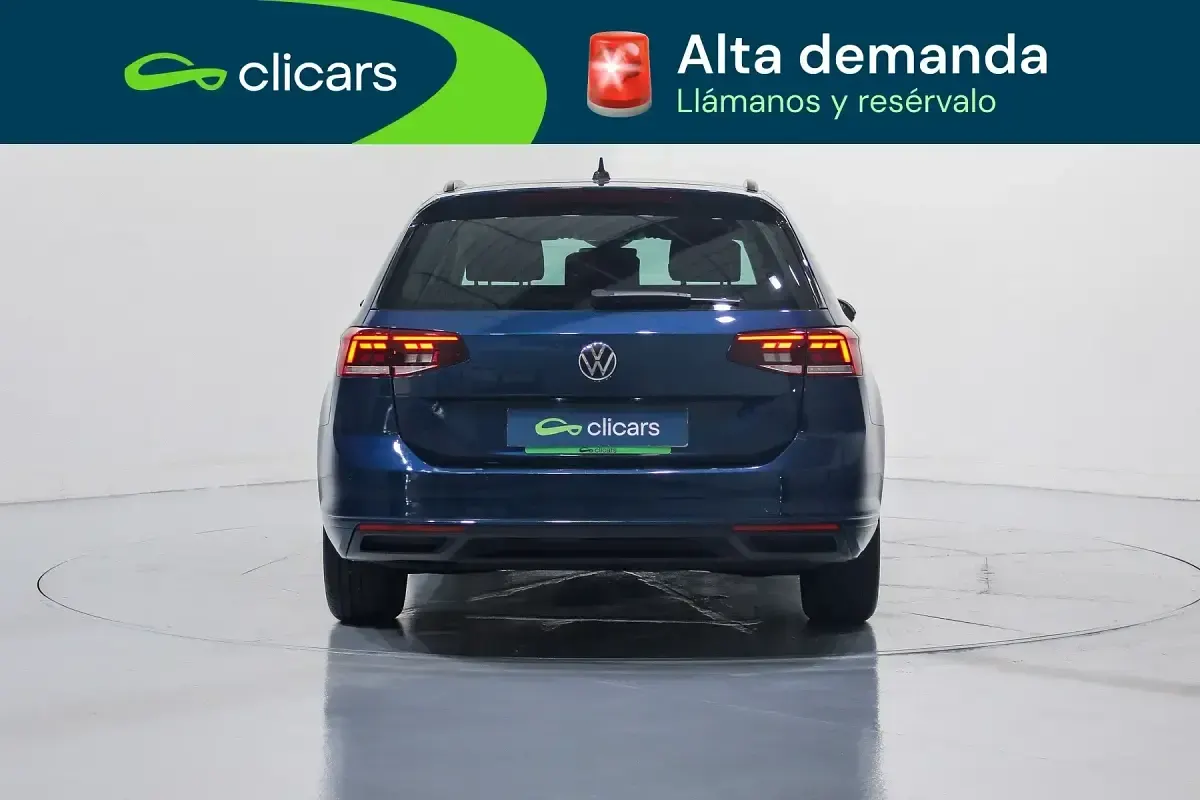 Usado VW Passat Executive 150 CV (110 kW) 2021 Azul Familiar
