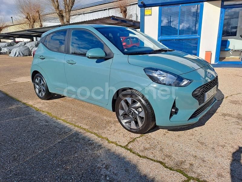Verde Usado 2025 Hyundai i10 N Line Utilitario | 15.150 € (Precio justo) - Imagen 1/4