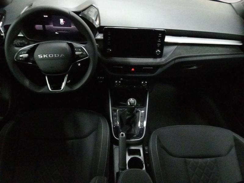 Usado Skoda Fabia 95 CV (69 kW) 2025 Azul Berlina