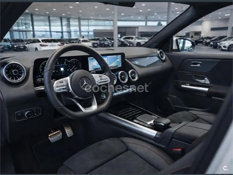 Usado Mercedes GLA200 150 HP (110 kW) 2022 Branco SUV