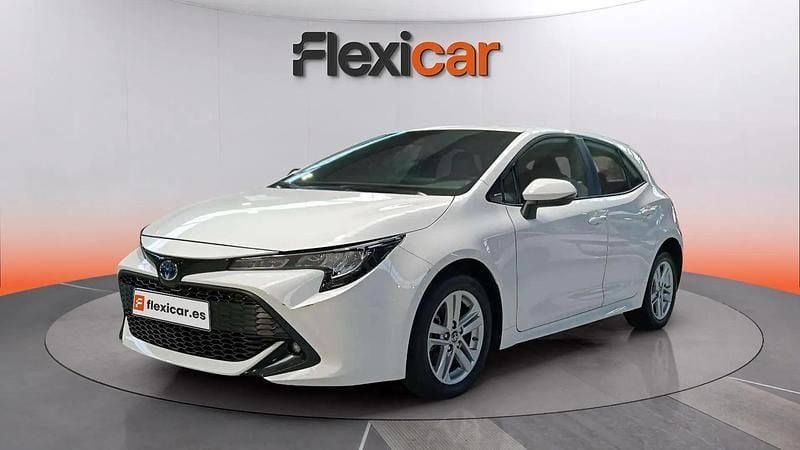 Usado Toyota Corolla Active 141 CV (103 kW) 2023 Blanco Berlina