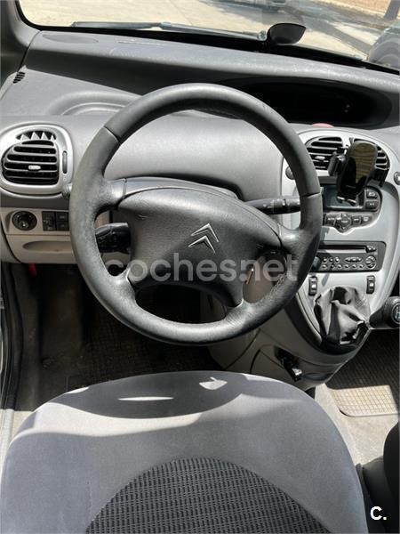 Gris / plata Usado 2010 Citroën Xsara Picasso Exclusive Monovolumen | 3500 € (Precio justo) - Imagen 1/4