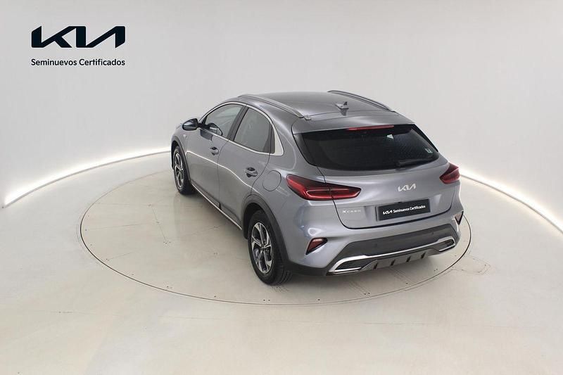 Usado Kia XCeed 100 CV (73 kW) 2025 Gris SUV