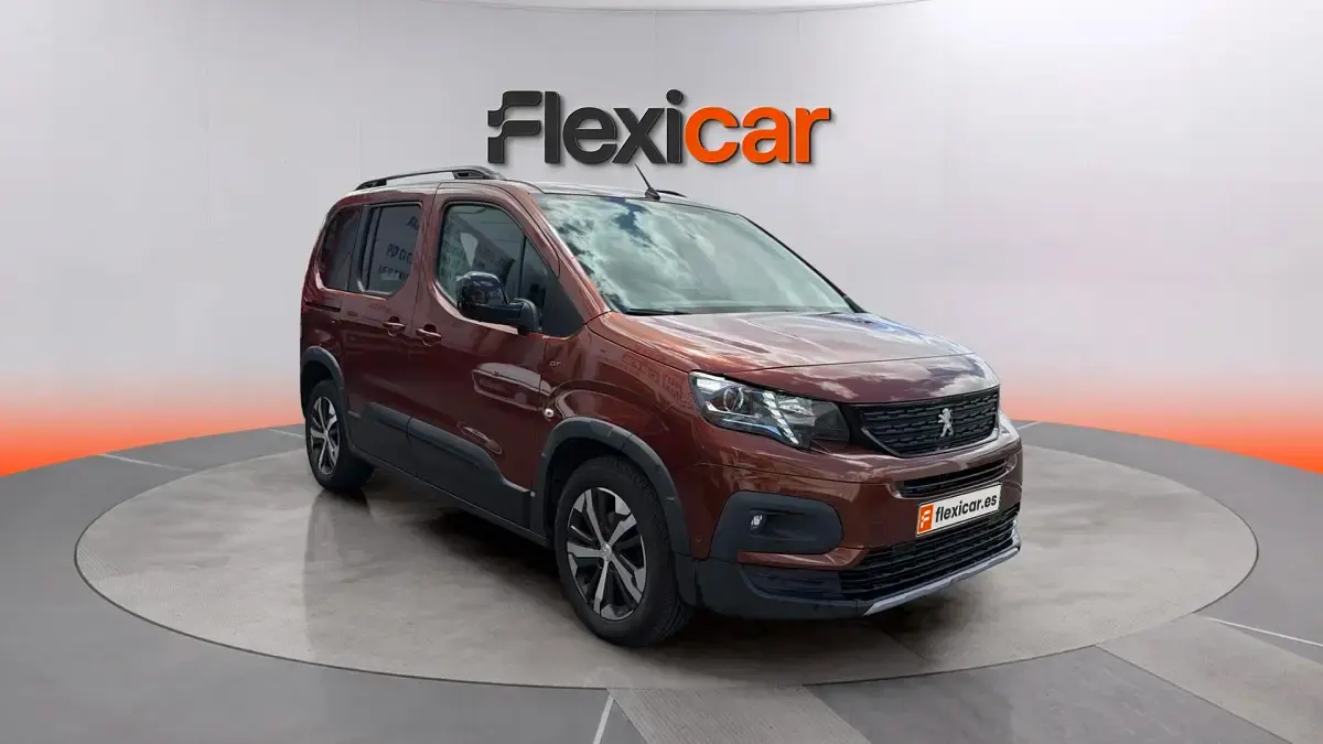 Usado Peugeot Rifter Active 101 CV (74 kW) 2021 Naranja Monovolumen
