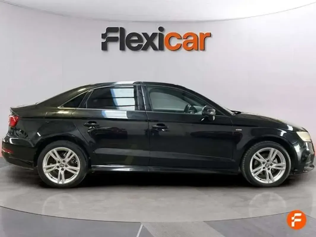 Usado Audi A3 Sportback 116 CV (85 kW) 2017 Negro Utilitario