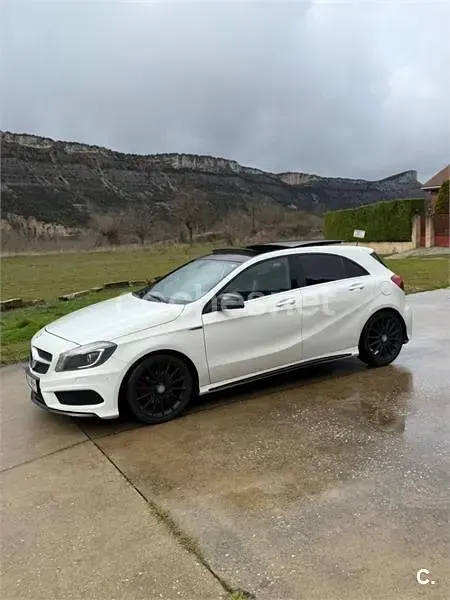 Usado Mercedes A200 AMG line 136 CV (100 kW) 2013 Blanco Berlina