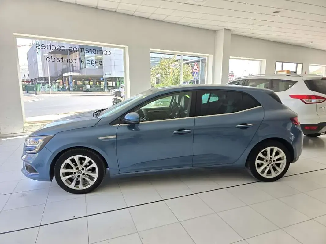 Usado Renault Mégane III Intens 132 CV (97 kW) 2016 Azul Utilitario