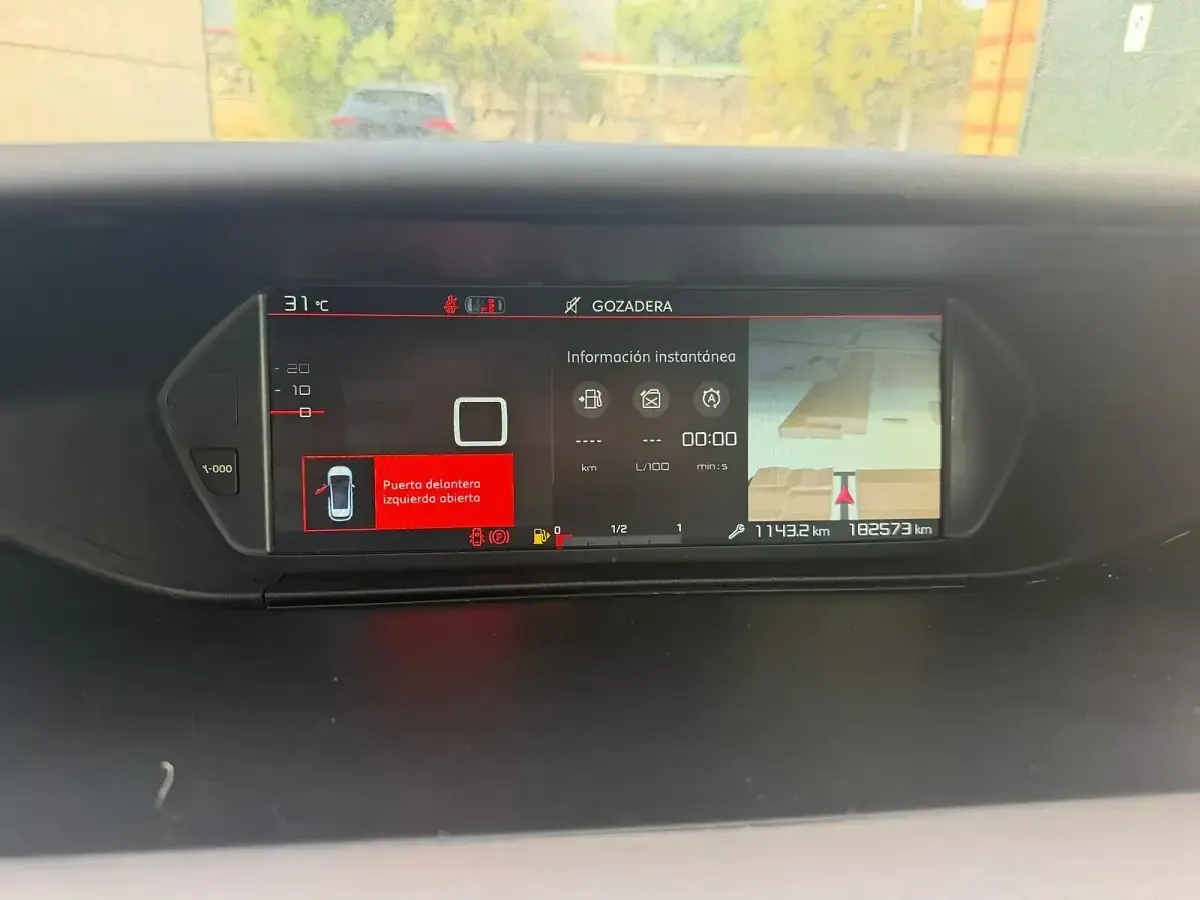 Usado Citroën C4 Live 99 HP (72 kW) 2017 Bege