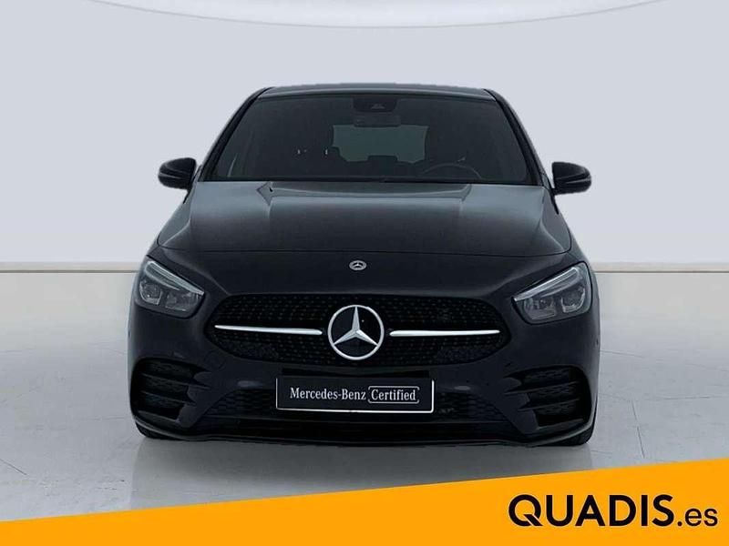 Usado Mercedes B200 AMG line 150 CV (110 kW) 2021 Negro Monovolumen