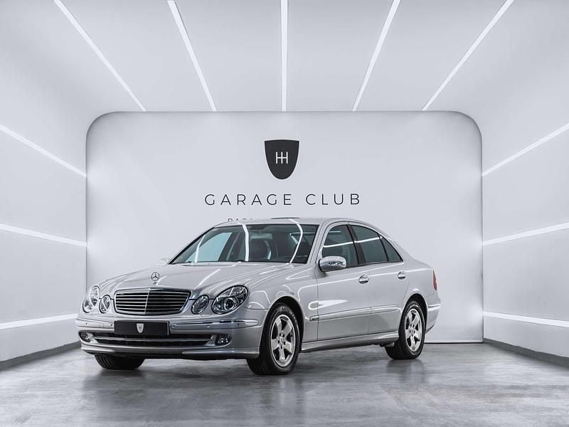 Gris / plata Usado 2005 Mercedes E350 Avantgarde Berlina | 7999 € (Precio justo) - Imagen 1/4