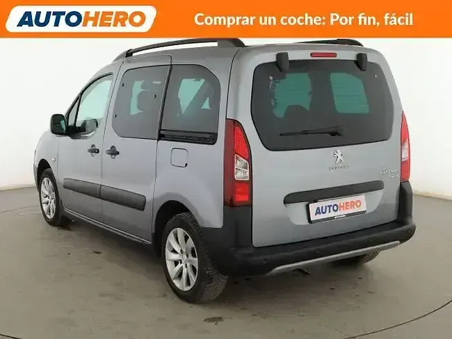 Usado Peugeot TePee Outdoor 100 CV (73 kW) 2018 Gris Monovolumen