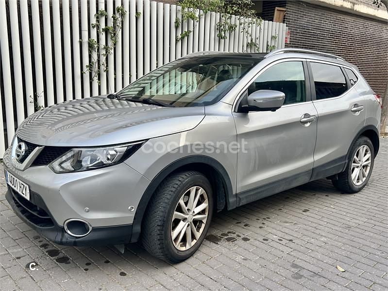 Usado Nissan Qashqai Premium Edition 110 CV (80 kW) 2014 Gris / plata SUV