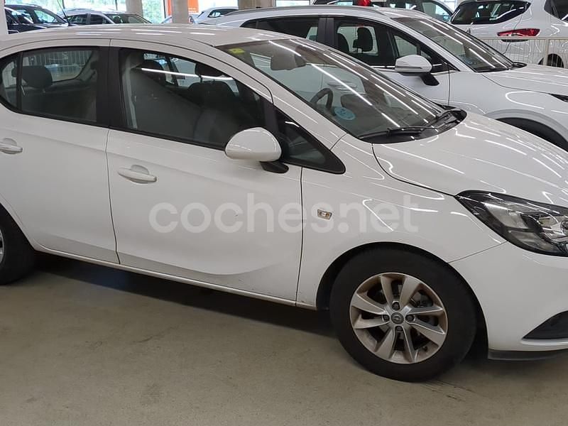 Gris / plata Usado 2016 Opel Corsa Selective Berlina | 8990 € (Precio justo) - Imagen 1/4