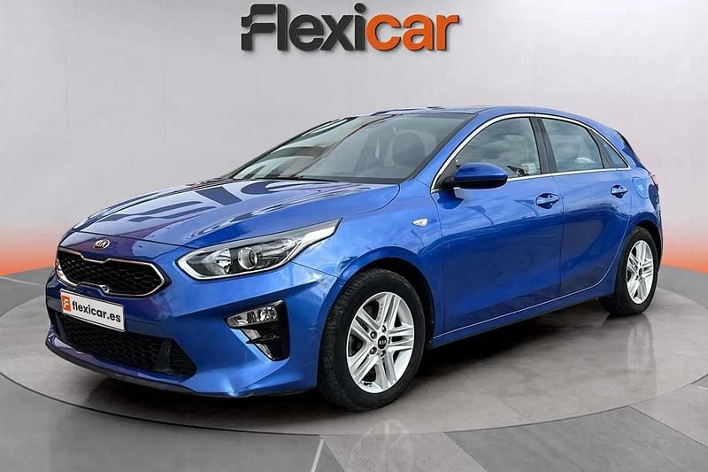 Usado Kia Ceed 120 CV (88 kW) 2021 Azul Utilitario