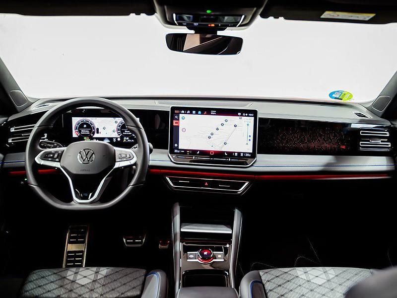 Usado VW Tiguan R-line 150 CV (110 kW) 2025 Blanco SUV