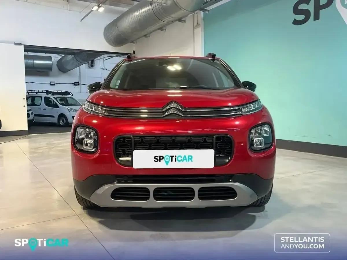 Käytetty Citroën C3 Aircross Feel 110 HP (80 kW) 2021 Punainen Katumaasturi