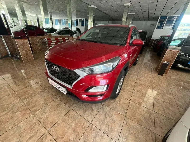 Usado Hyundai Tucson 132 CV (97 kW) 2019 Granate SUV