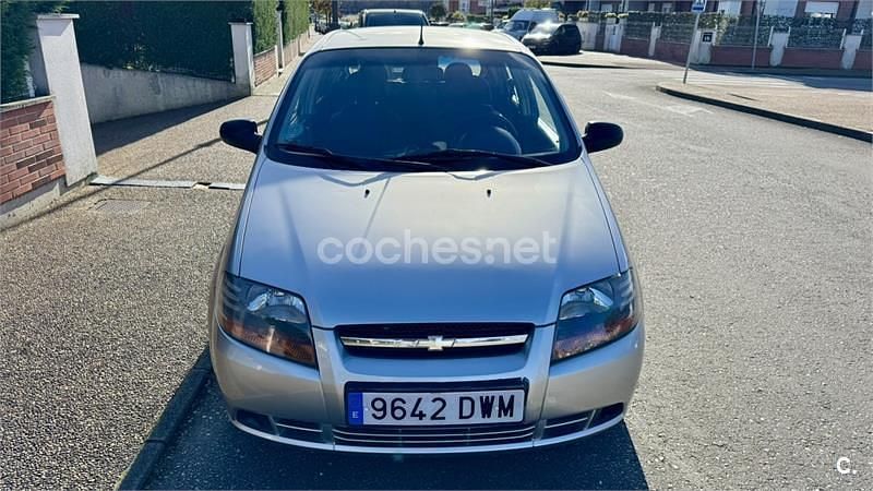Usado Chevrolet Kalos SE 72 CV (52 kW) 2006 Gris / plata Berlina