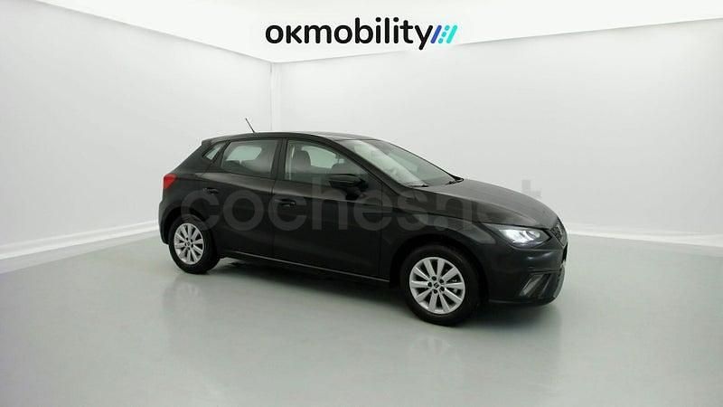 Usado Seat Ibiza Style 95 CV (69 kW) 2023 Negro Utilitario