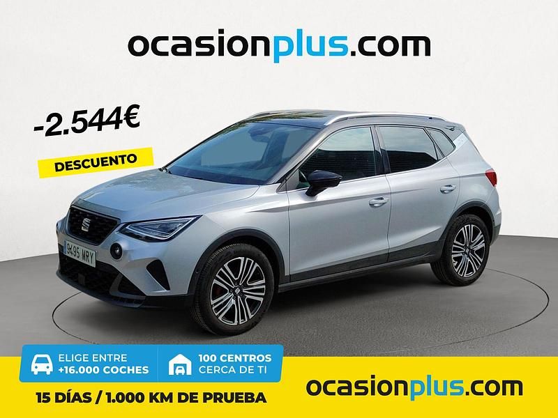 Gris Usado 2024 Seat Arona FR SUV | 19.300 € (Precio justo) - Imagen 1/4