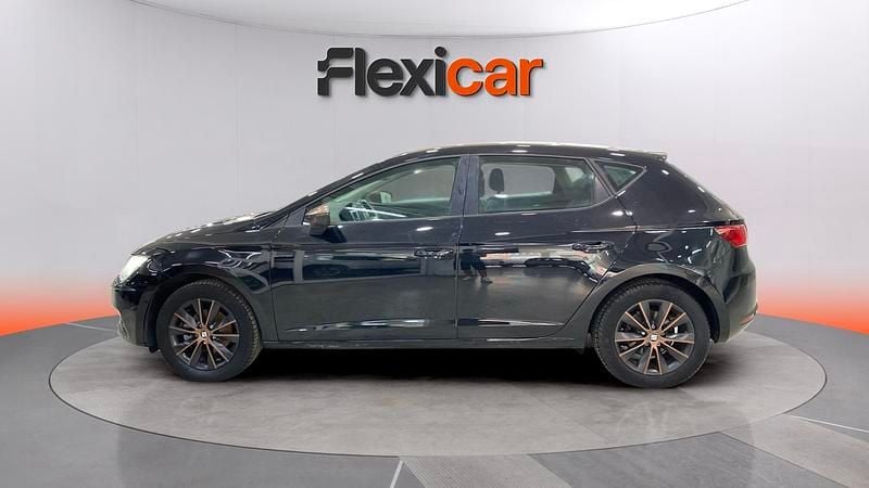 Usado Seat Leon Reference 110 CV (80 kW) 2017 Negro Berlina