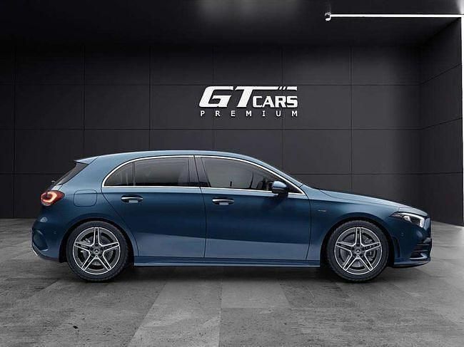 Usado Mercedes A250 AMG 218 CV (160 kW) 2022 Azul Berlina