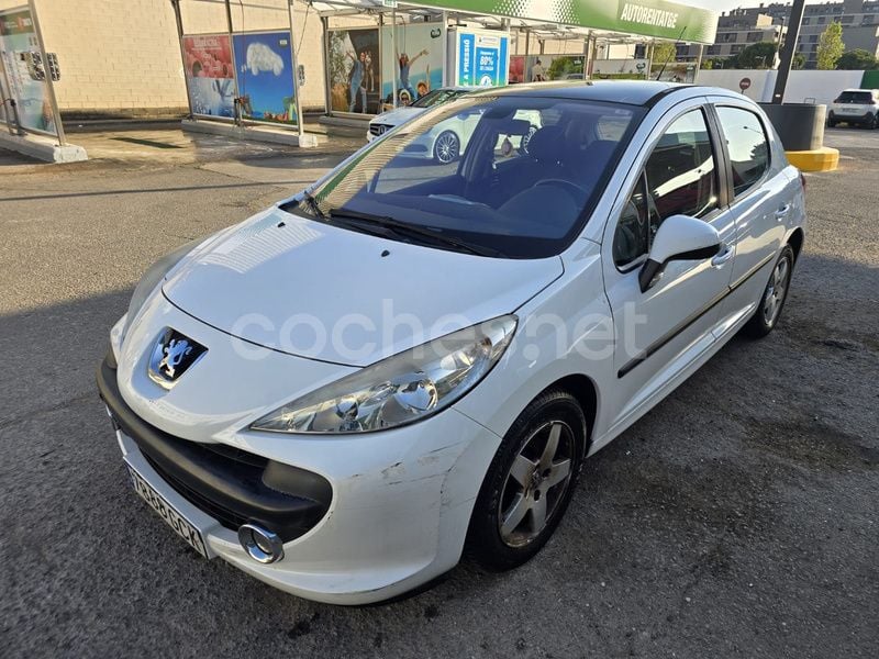 Blanco Usado 2008 Peugeot 207 Berlina | 4500 € (Precio justo) - Imagen 1/4
