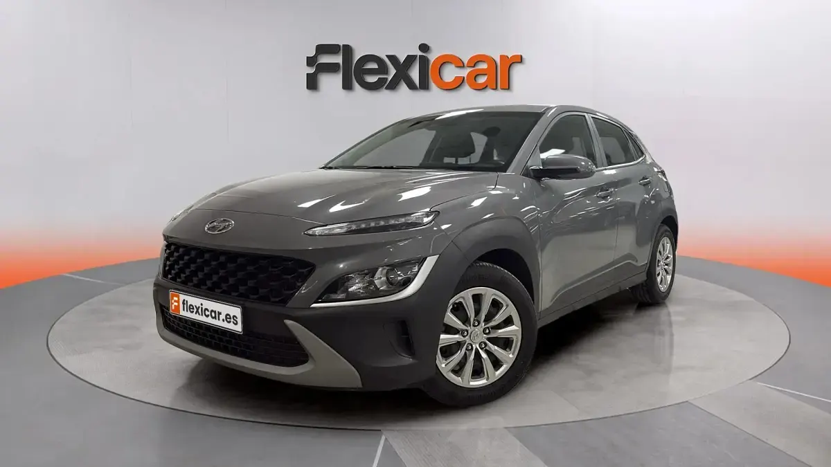 Usado Hyundai Kona 120 CV (88 kW) 2022 Gris SUV
