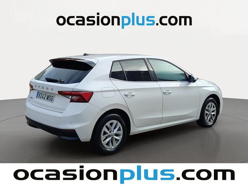Usado Skoda Fabia Selection 95 CV (69 kW) 2024 Blanco Utilitario