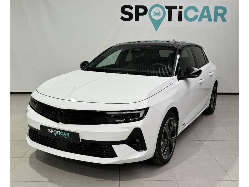 Blanco Usado 2023 Opel Astra Berlina | 37.990 € - Imagen 1/3