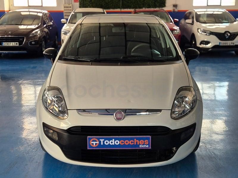 Usado Fiat Punto Evo Life 75 CV (55 kW) 2011 Blanco Utilitario