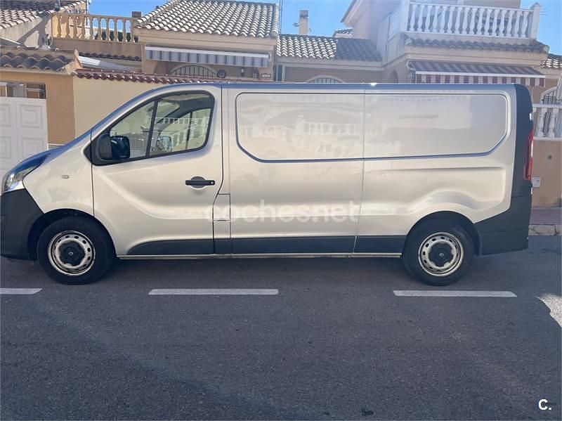 Gris / plata Usado 2019 Opel Vivaro Monovolumen | 13.990 € - Imagen 1/4