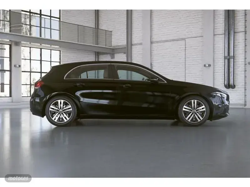 Usado Mercedes A200 149 CV (109 kW) 2023 Negro Berlina