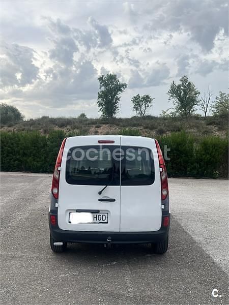 Usado Renault Kangoo 85 CV (62 kW) 2011 Blanco Monovolumen