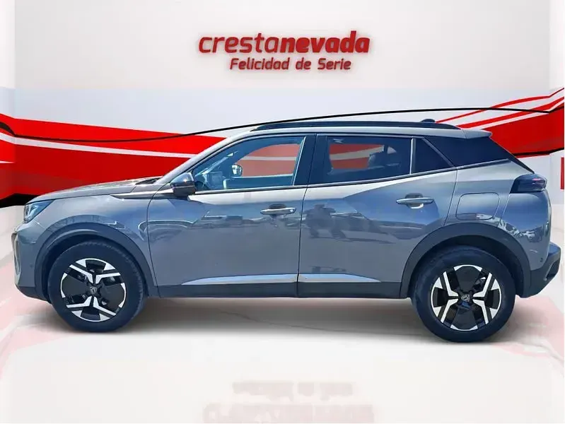 Usado Peugeot 2008 Allure 130 CV (95 kW) 2023 Gris / plata SUV